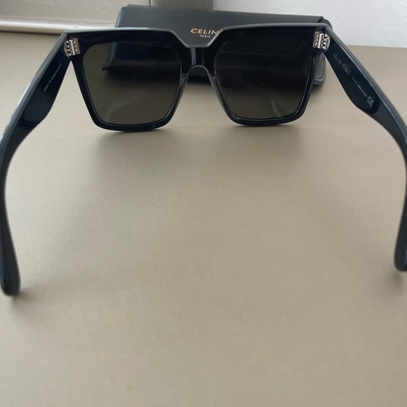 Celine oversized square sunglasses, barely worn, in perfect condition! - Picture 8 of 8